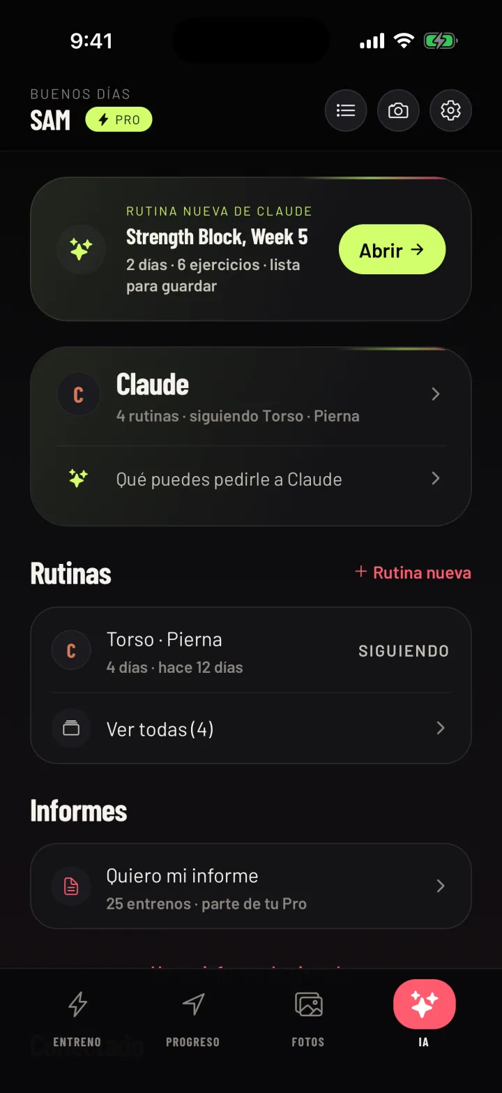 La pestaña IA de Gym Commitment: acaba de llegar una rutina nueva de Claude, con lo que puedes pedirle debajo. Datos de ejemplo.
